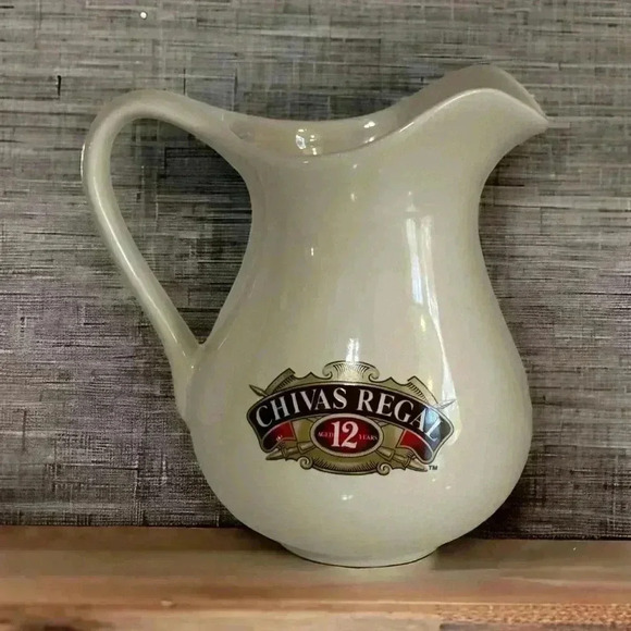 Chivas Regal Aged 12 Year Scotch Whisky Ceramic Pitcher Pub Jug Barware Vintage. - Picture 2 of 3
